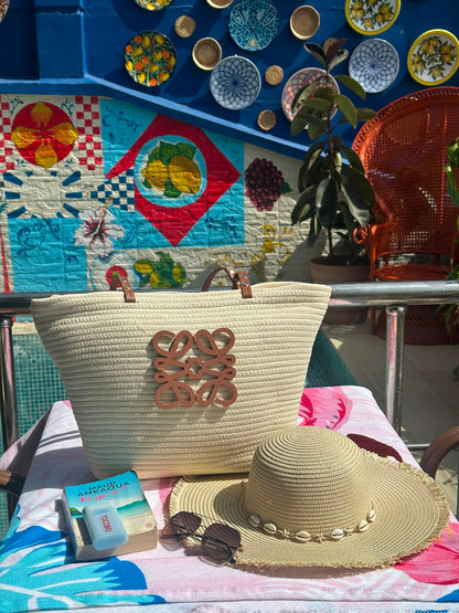 Sac de plage logo Loewe chic avec chapeau