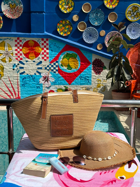 Sac de plage Loewe avec chapeau beige
