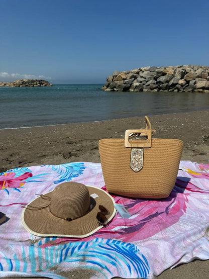 Couffin de plage strasse avec chapeau