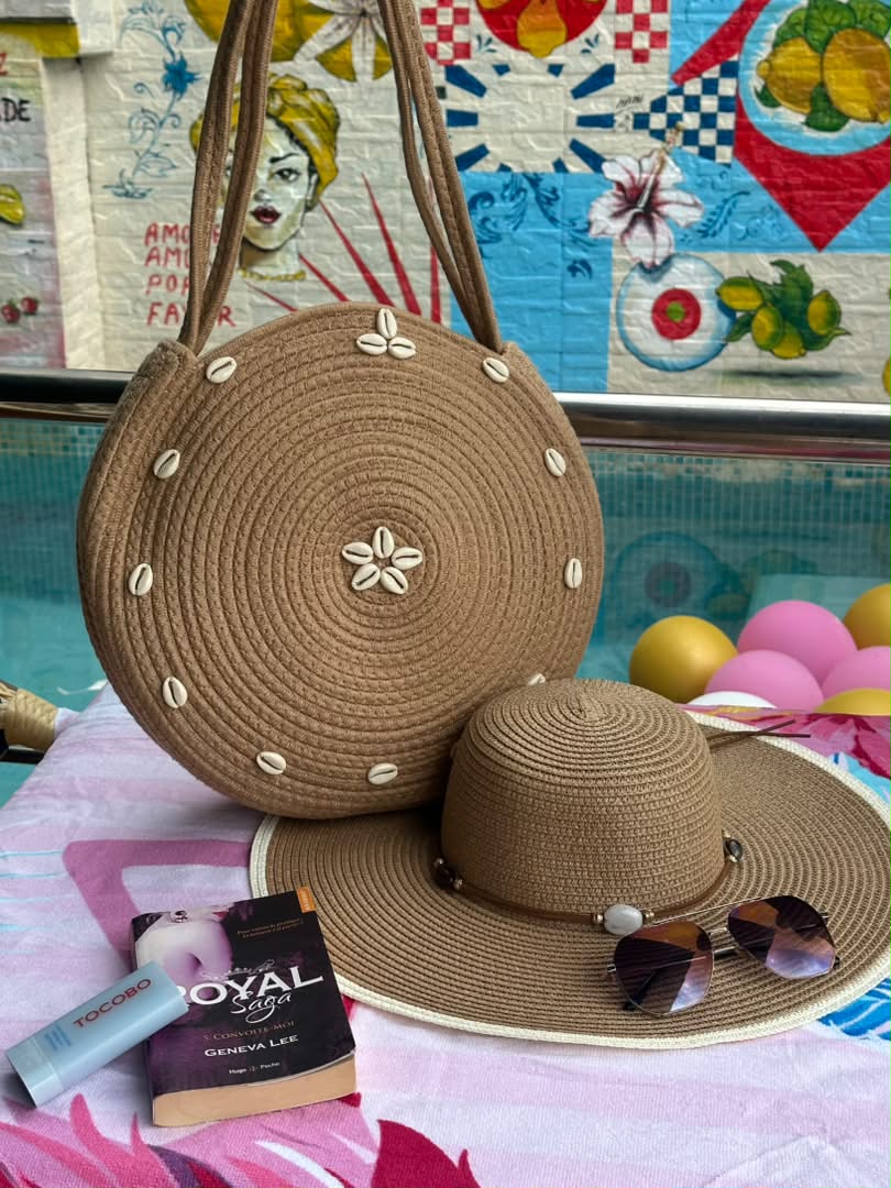 Sac rond coquillage avec chapeau beige